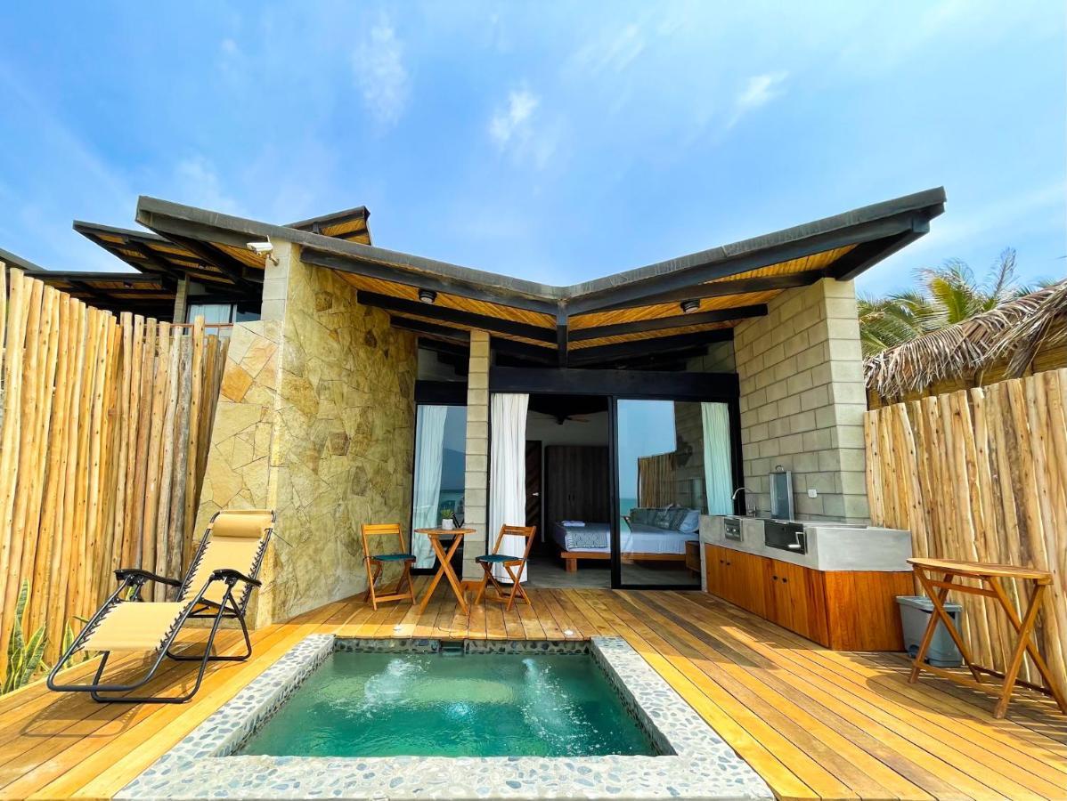 Diem Vichayito Beachfront Eco-Luxury 外观 照片