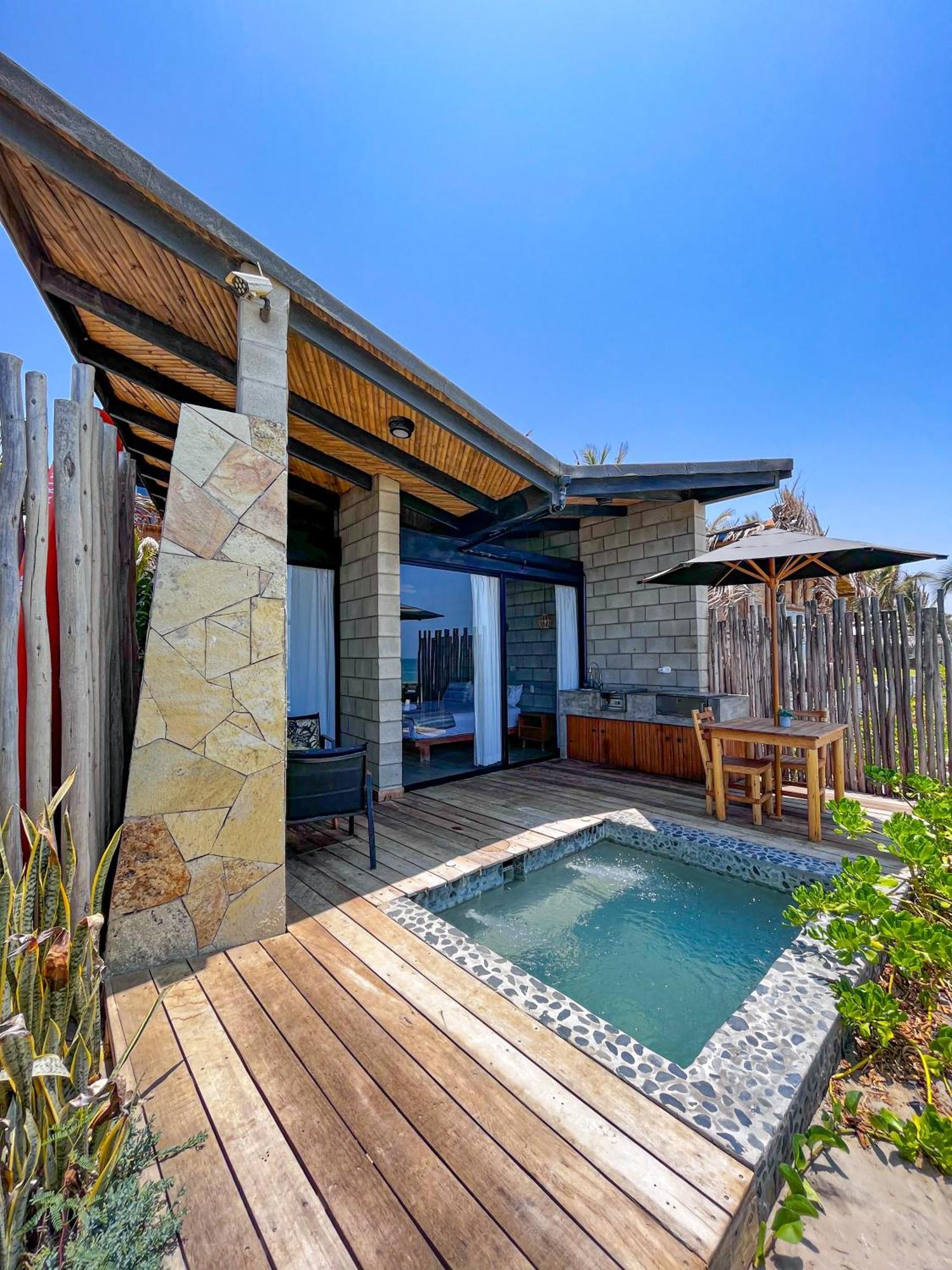Diem Vichayito Beachfront Eco-Luxury 外观 照片