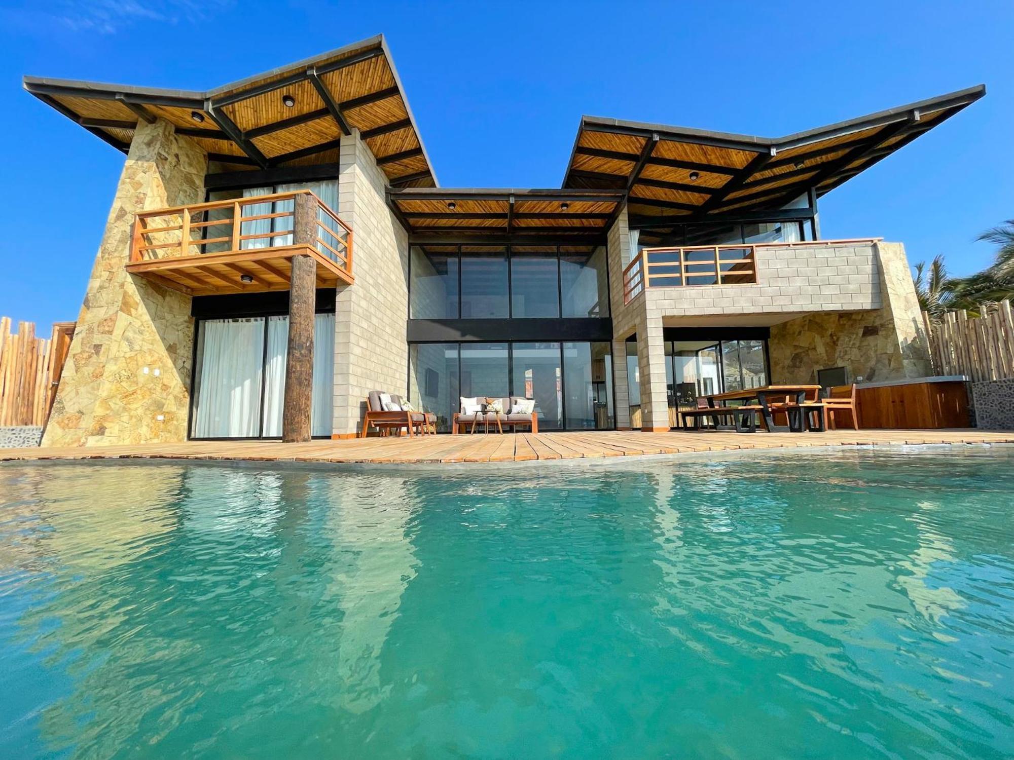 Diem Vichayito Beachfront Eco-Luxury 客房 照片