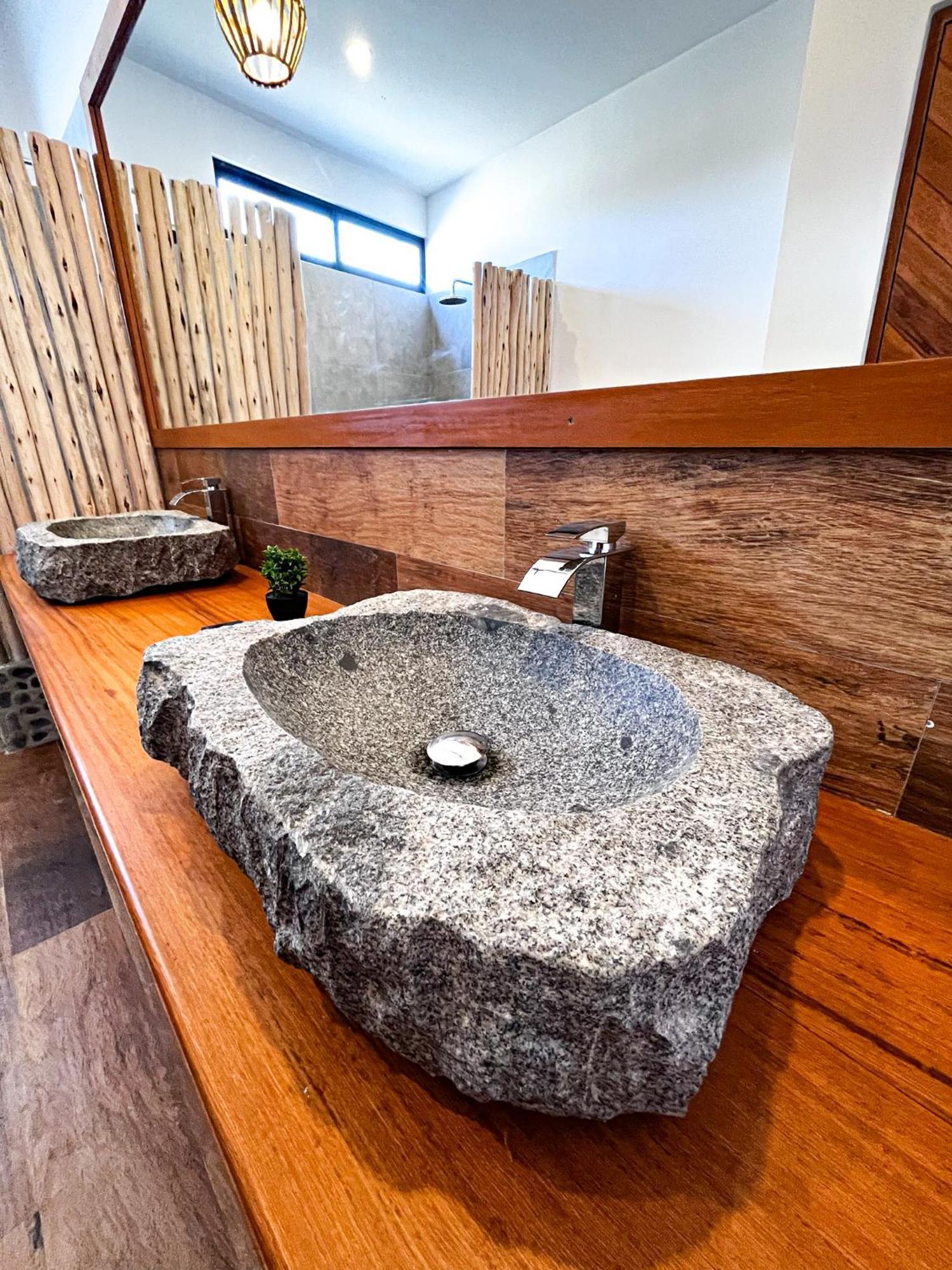 Diem Vichayito Beachfront Eco-Luxury 外观 照片