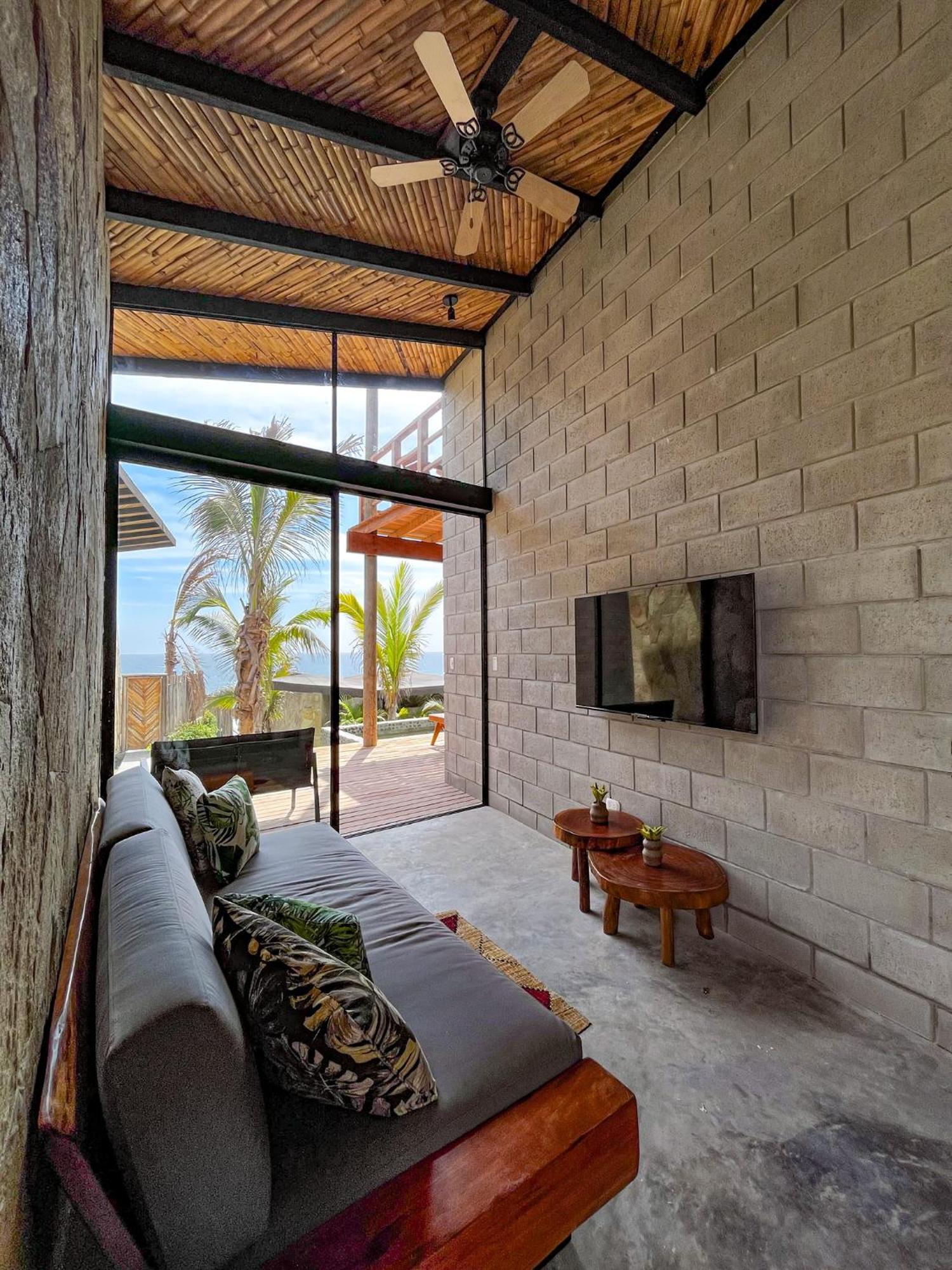 Diem Vichayito Beachfront Eco-Luxury 外观 照片