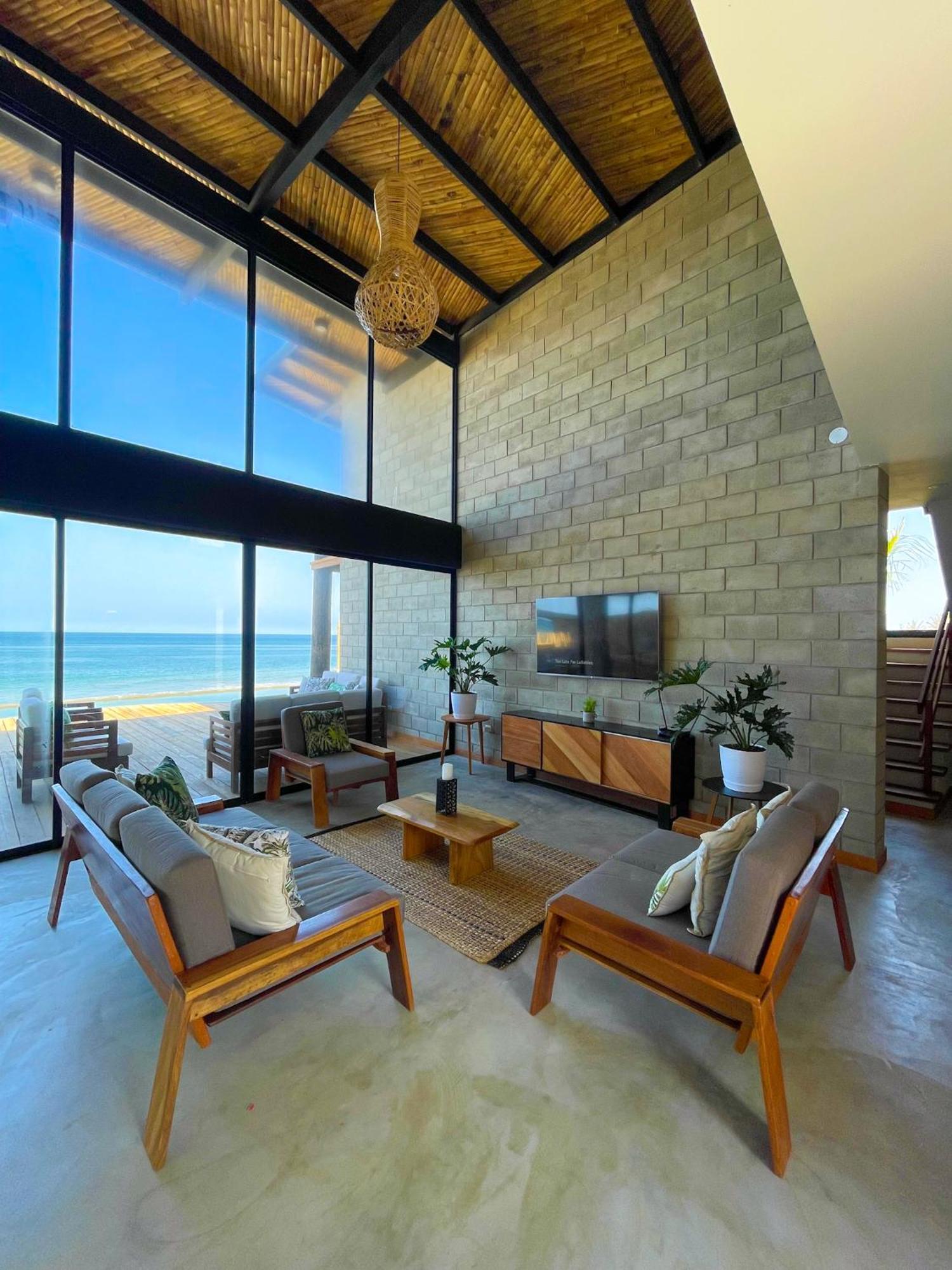 Diem Vichayito Beachfront Eco-Luxury 客房 照片